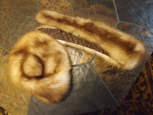 Pelzmütze Steinmarder mit Schalkragen