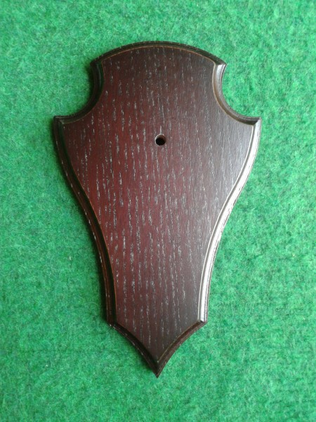 Trophäenschild für Rehbock Eiche (dunkel, spitz)