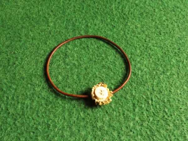 Echtledercollier mit Hirschapplikationen